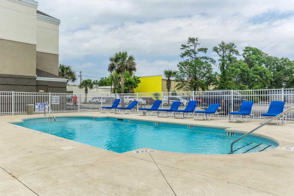 hampton inn barefoot landing