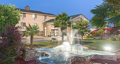 Super 8 by Wyndham Anderson/Clemson Area