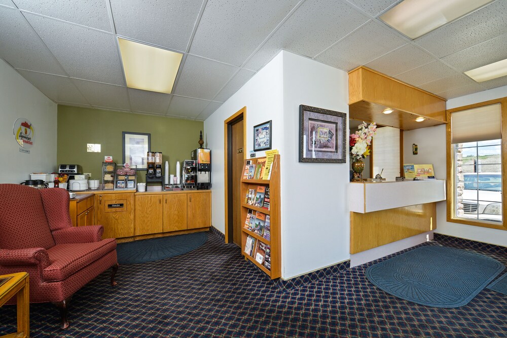 Super 8 by Wyndham Minot Airport