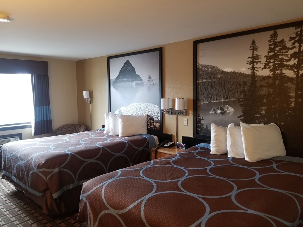 Room, Super 8 by Wyndham Carson City