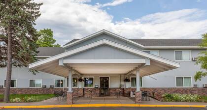 Super 8 by Wyndham Duluth