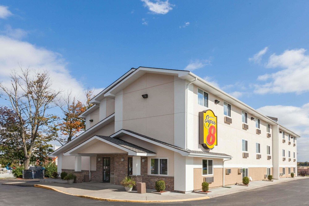 Exterior, Super 8 by Wyndham Latham/Albany Airport