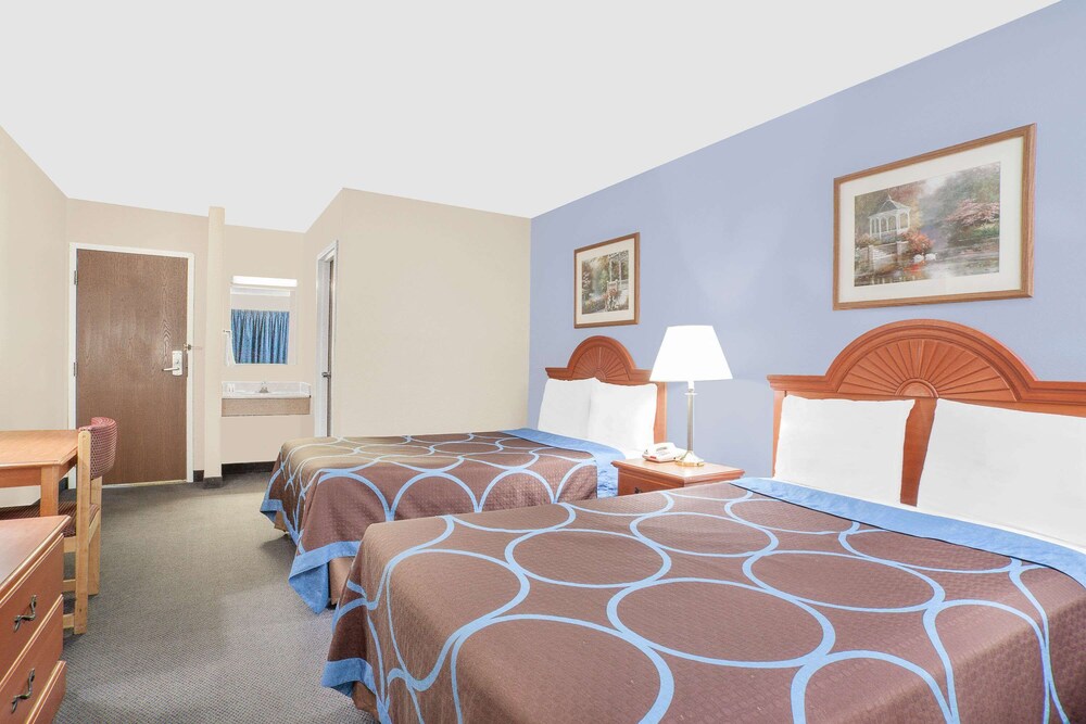 Room, Super 8 by Wyndham Middletown