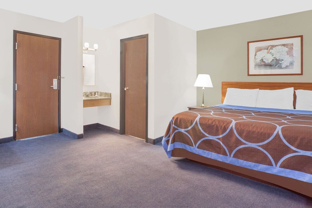 Room, Super 8 by Wyndham Middletown