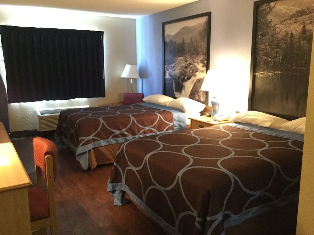 Room, Super 8 by Wyndham Middletown