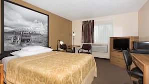 1 bedroom, desk, blackout drapes, free WiFi
