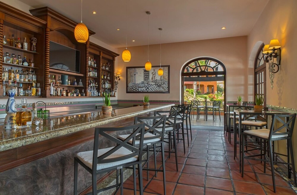 Cabo restaurant coupons