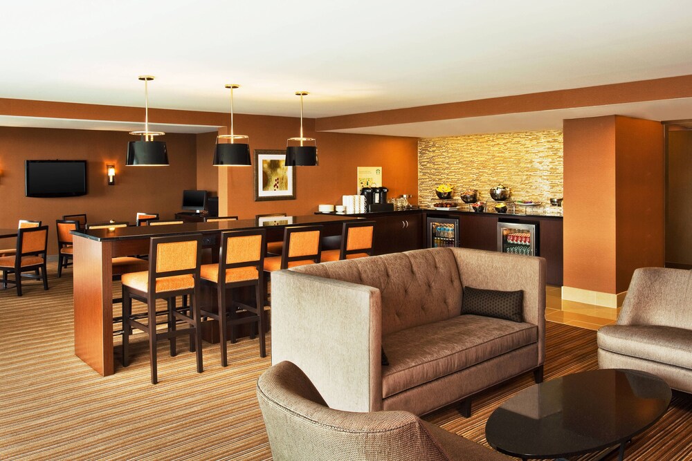 Sheraton Valley Forge Hotel