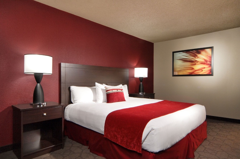 Room, Edgewater Hotel & Casino Resort