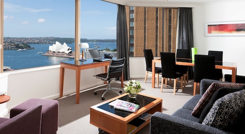 serviced apartments sydney: au$97 sydney holiday apartments | wotif