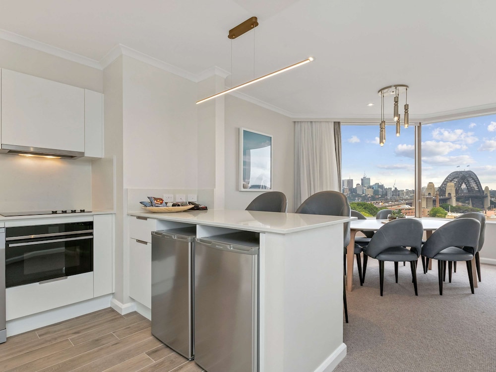 The Sebel Quay West Suites Sydney