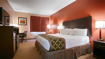 Best Western Topeka Inn & Suites