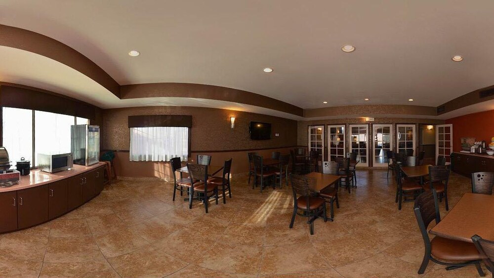 Breakfast area, Comfort Inn & Suites Sierra Vista Near Ft Huachuca