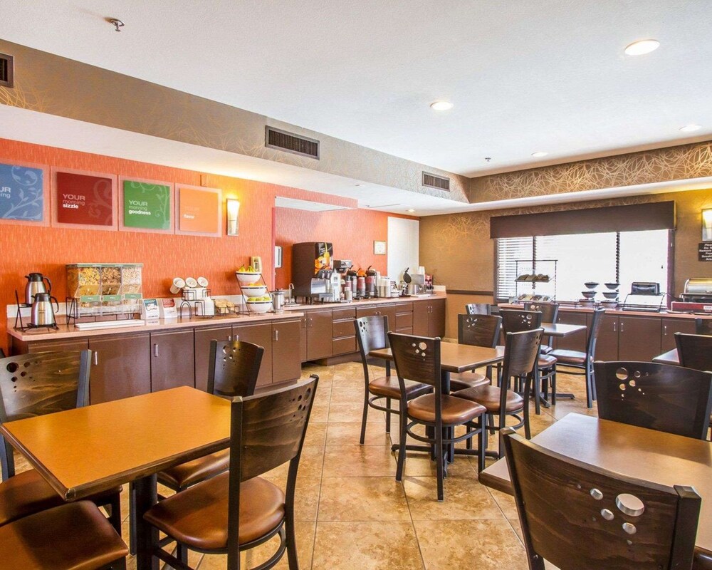 Breakfast area, Comfort Inn & Suites Sierra Vista Near Ft Huachuca