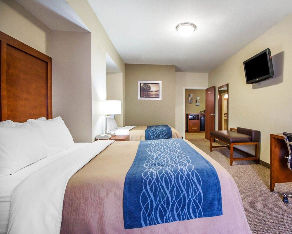 Comfort Inn & Suites Hotel in the Black Hills