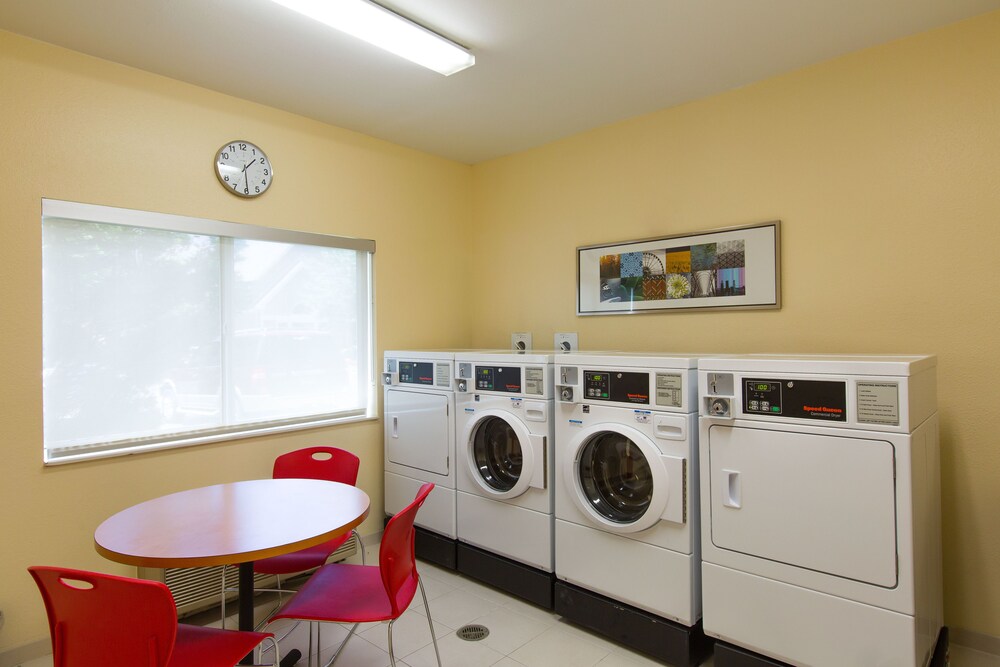 Laundry room, Fairfield Inn by Marriott Little Rock North