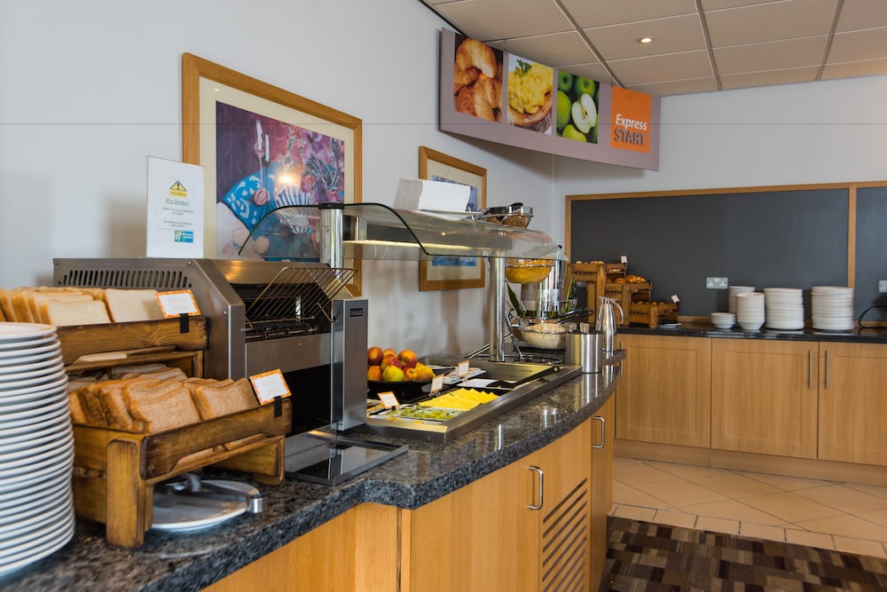 Holiday Inn Express Gloucester - South, an IHG Hotel