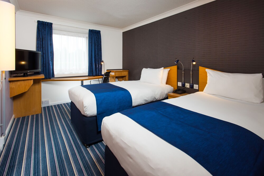 Holiday Inn Express Manchester East, an IHG Hotel