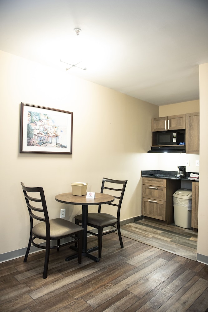 Suburban Extended Stay Hotel Charlotte - Ballantyne