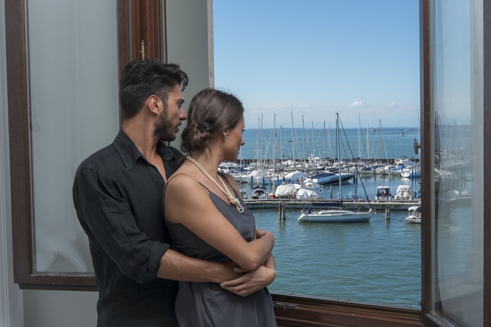 Nice dating paikka Singapore Mikä on ikäraja vuodelta Alabamassa