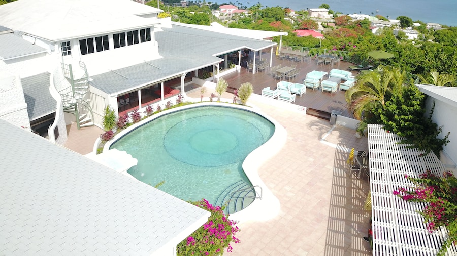 Trade Winds Hotel