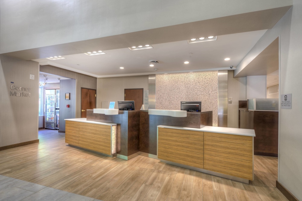 Fairfield Inn Suites By Marriott Winston M Downtown 2018 Room Exterior Featured Image Lobby