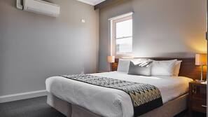Desk, iron/ironing board, rollaway beds, free WiFi