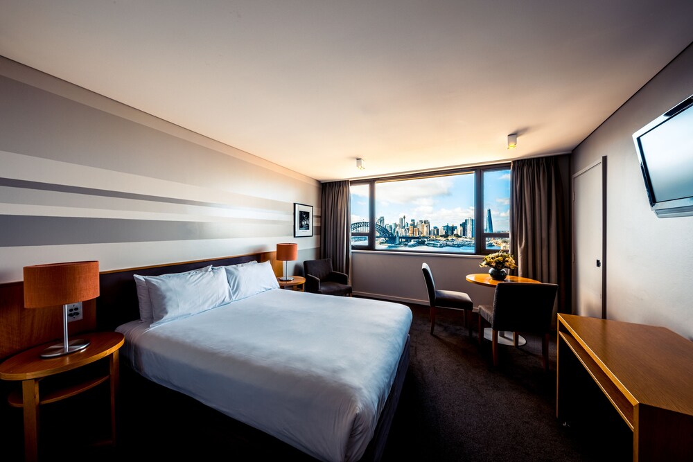 Room, View Sydney