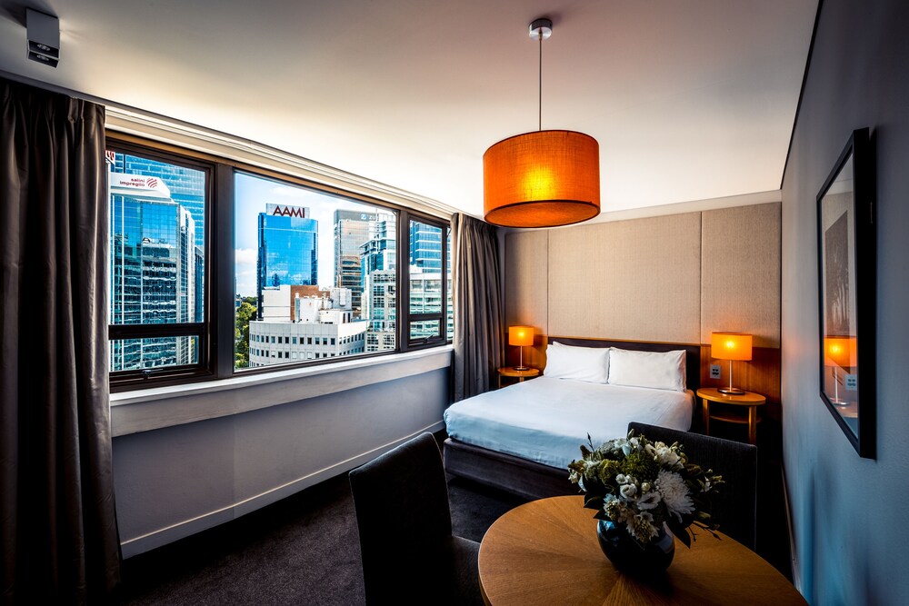 Room, View Sydney