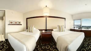 Premium bedding, in-room safe, desk, laptop workspace