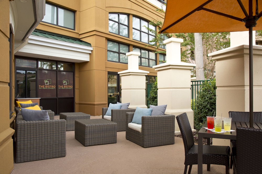 Courtyard Orlando Lake Buena Vista In The Marriott Village - 