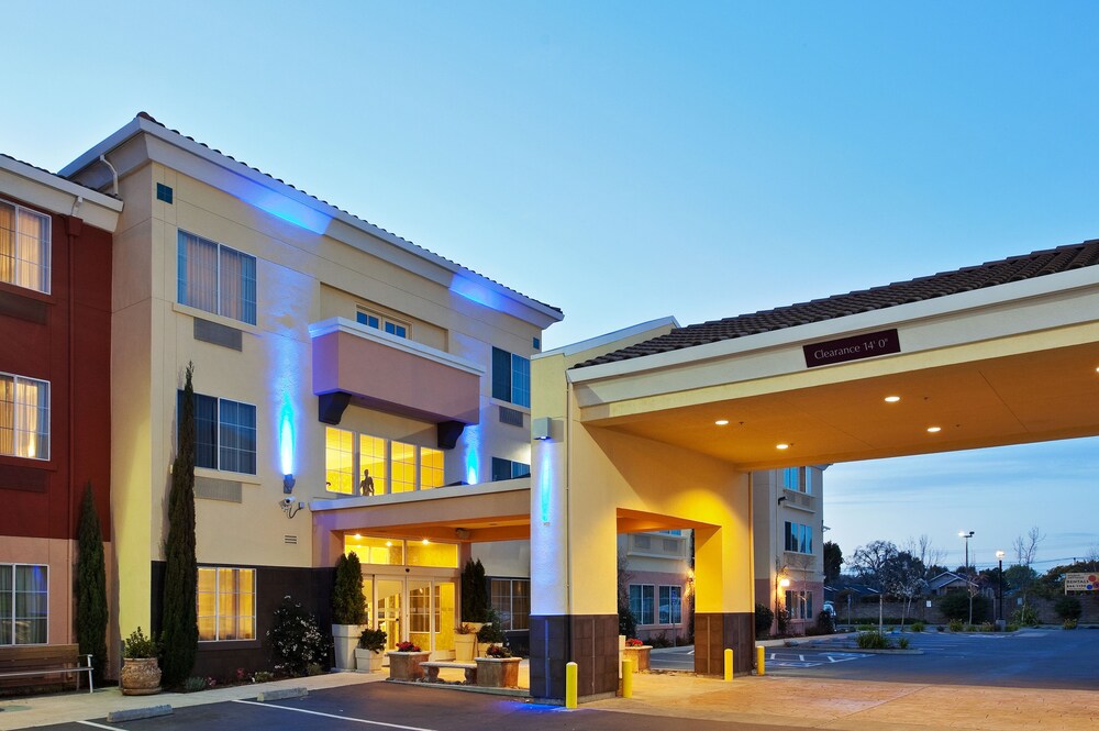 Primary image, Holiday Inn Express Hotel & Suites Berkeley, an IHG Hotel