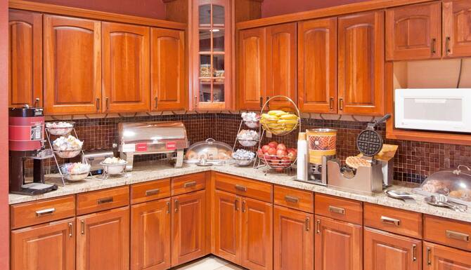 Hampton Inn Suites St Louis Chesterfield In St Louis Mo Expedia