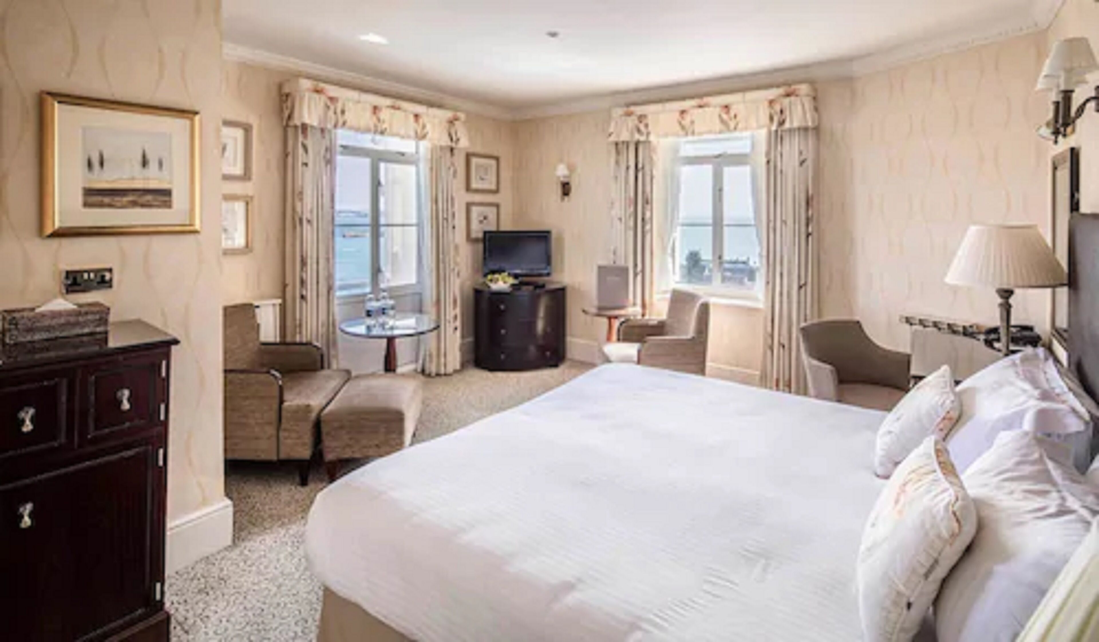 Somerville Hotel in Saint Aubin, United Kingdom