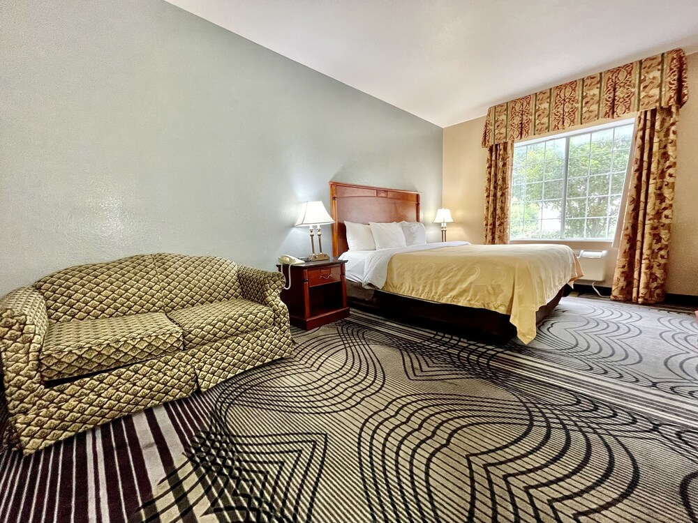 Room, FairBridge Inn & Suites Cleburne