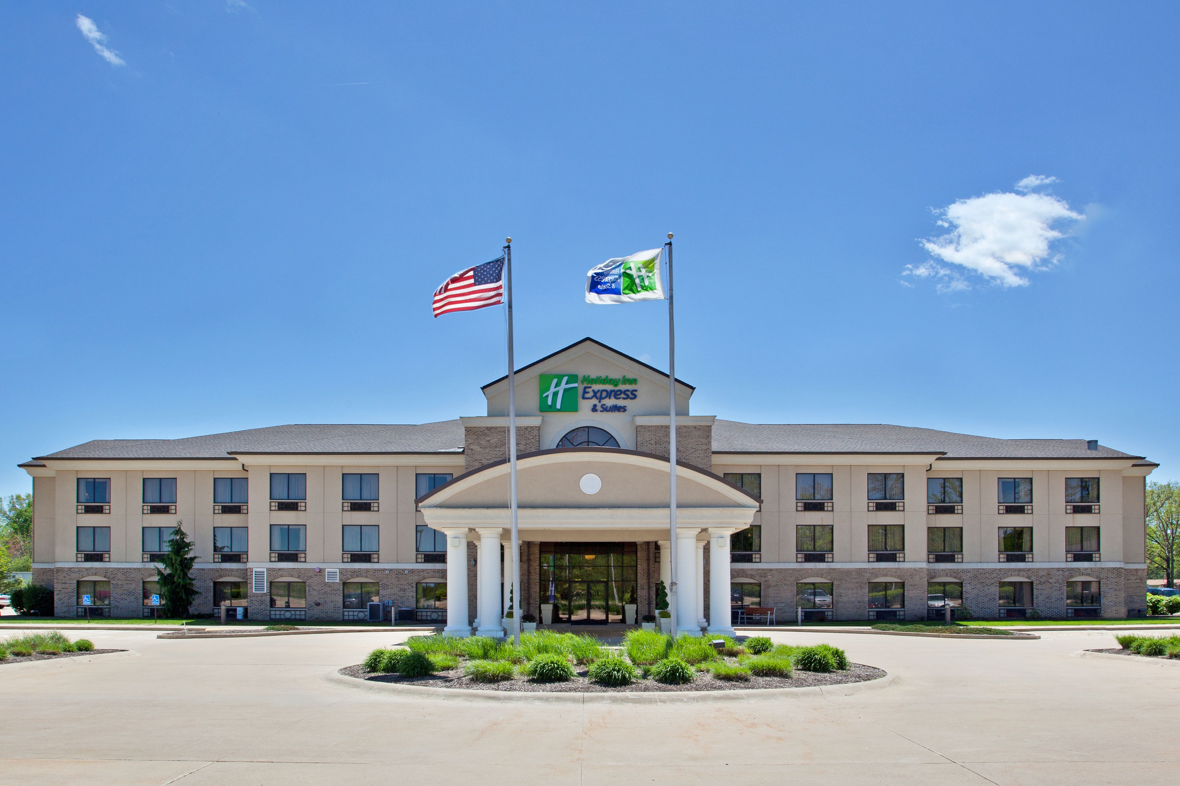 Holiday Inn Express Hotel & Suites WADSWORTH, an IHG Hotel in Wadsworth, United States