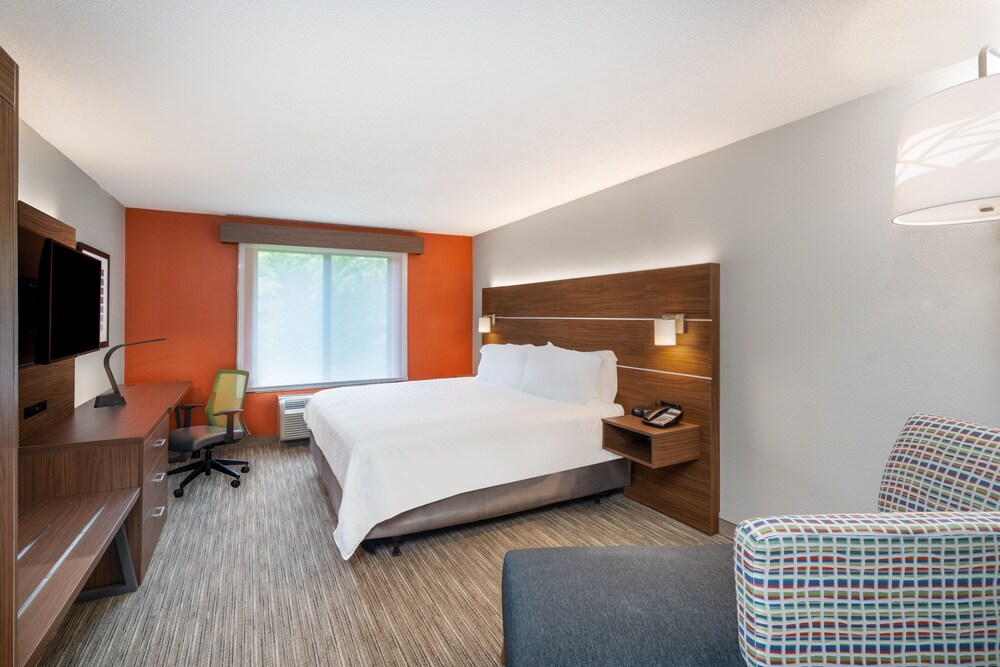 Holiday Inn Express Hotel & Suites Tell City, an IHG Hotel