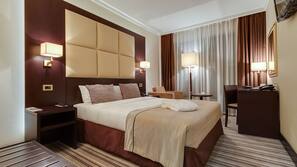 Premium bedding, minibar, desk, blackout curtains