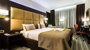 Premium bedding, minibar, desk, blackout curtains