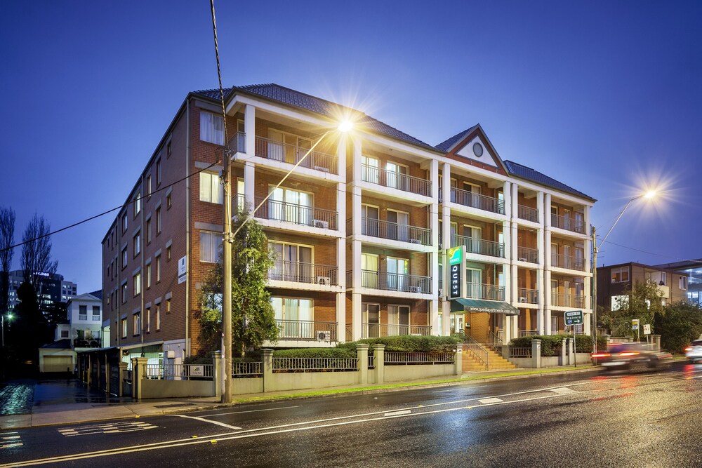 Punt Road Apartment Hotel