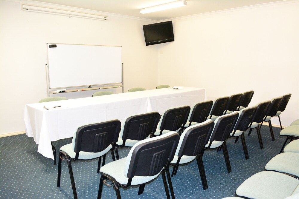 Punt Road Apartment Hotel