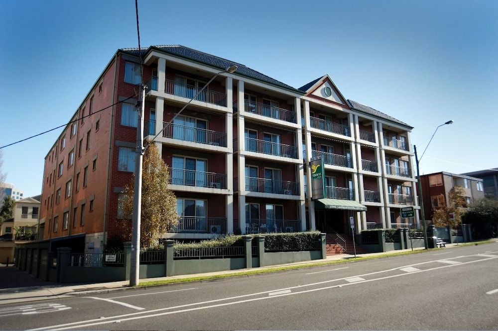 Punt Road Apartment Hotel