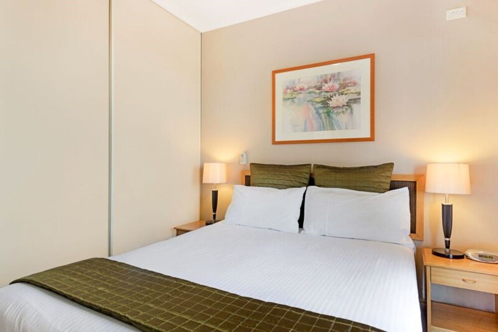 Punt Road Apartment Hotel