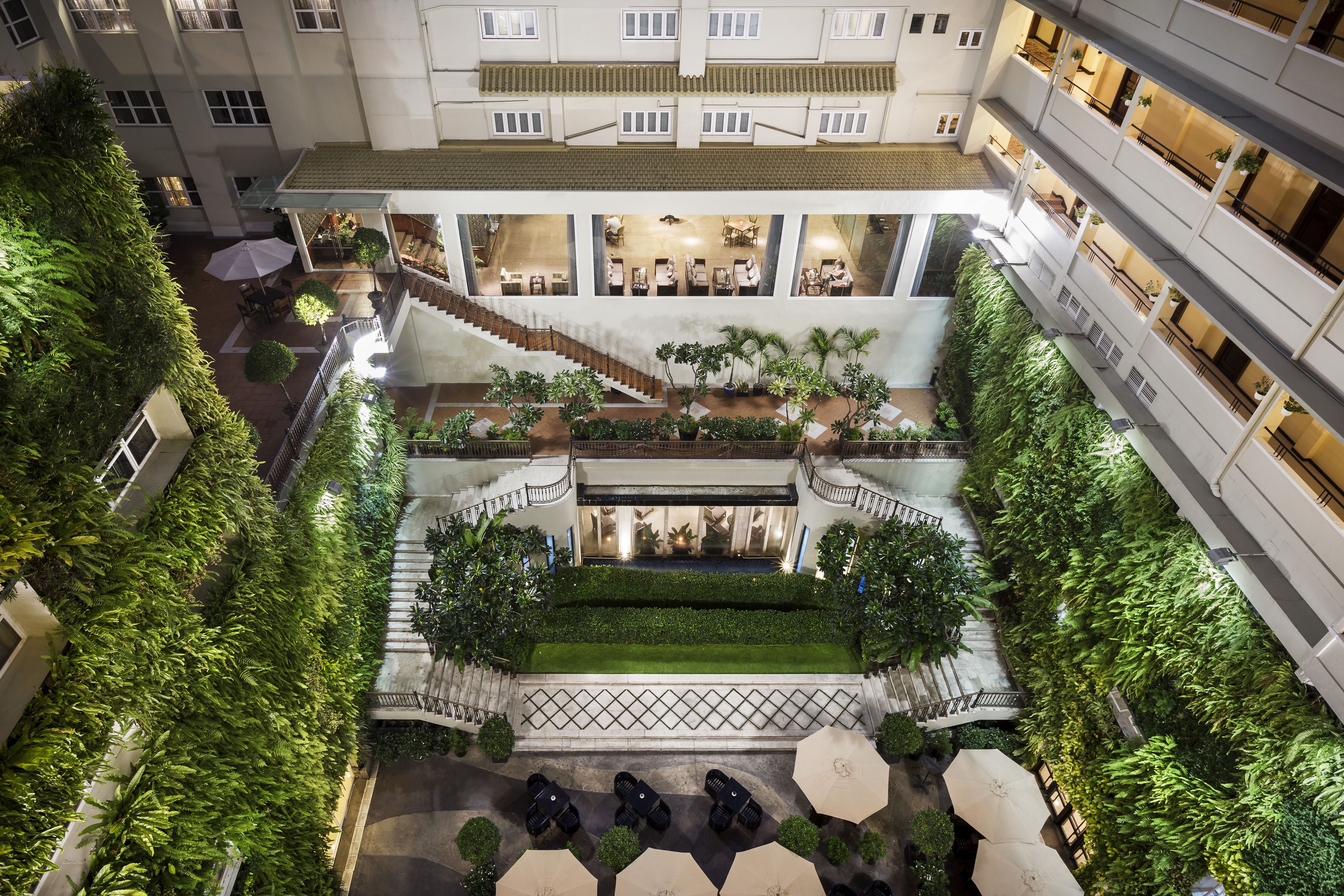 Rex Hotel