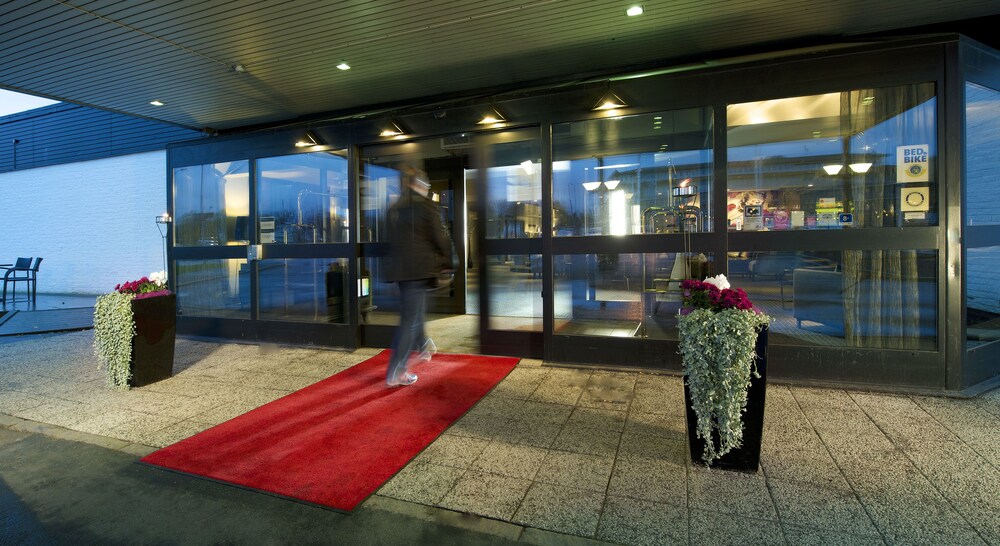 Property entrance, Quality Hotel Winn Goteborg