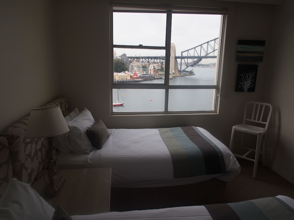 Harbourside Apartments