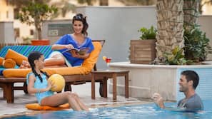 2 outdoor pools, pool umbrellas, pool loungers