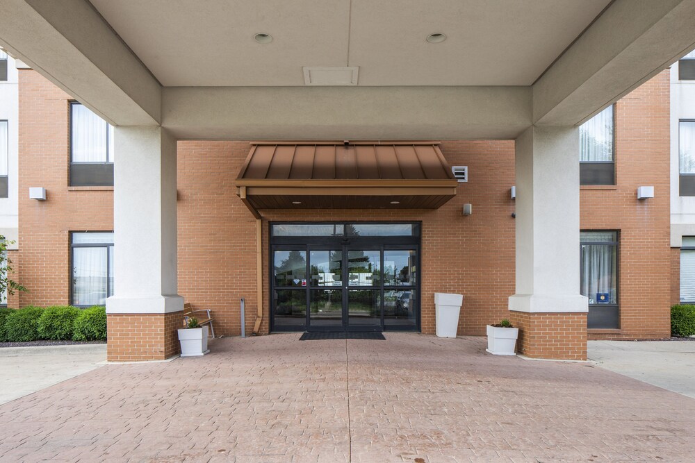 Holiday Inn Express Bloomington West, an IHG Hotel