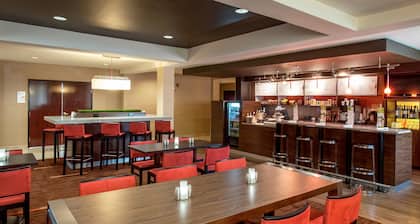 Courtyard by Marriott Lakeland