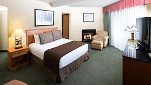 Premium bedding, pillowtop beds, in-room safe, desk